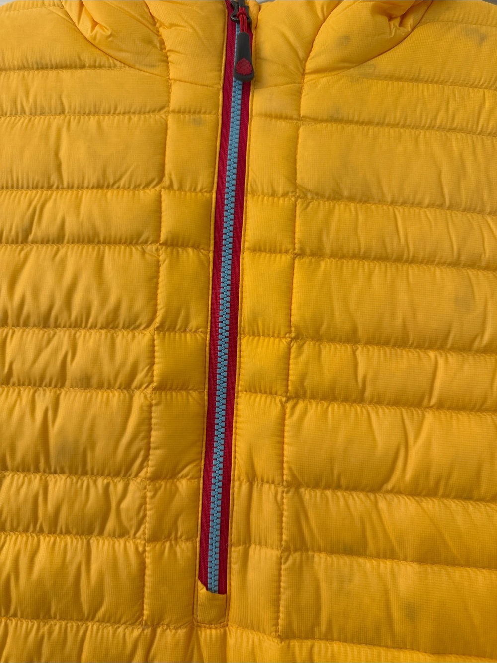 Stio Yellow Quilted Packable Hooded Puffer Pullover with Red Trim - Picture 2 of 6